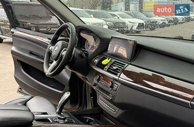 Позашляховик / Кросовер BMW X5 2010 в 