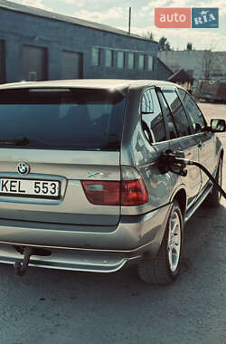 Внедорожник / Кроссовер BMW X5 2004 в 