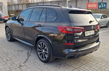 Внедорожник / Кроссовер BMW X5 2019 в 