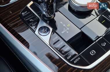Внедорожник / Кроссовер BMW X5 2019 в 