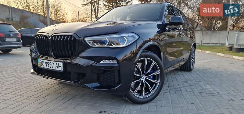 Внедорожник / Кроссовер BMW X5 2019 в 