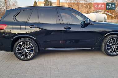 Внедорожник / Кроссовер BMW X5 2019 в 