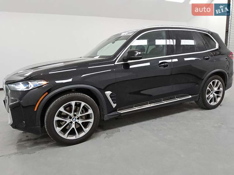 Позашляховик / Кросовер BMW X5 2023 в 