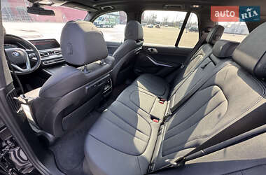 Внедорожник / Кроссовер BMW X5 2021 в 