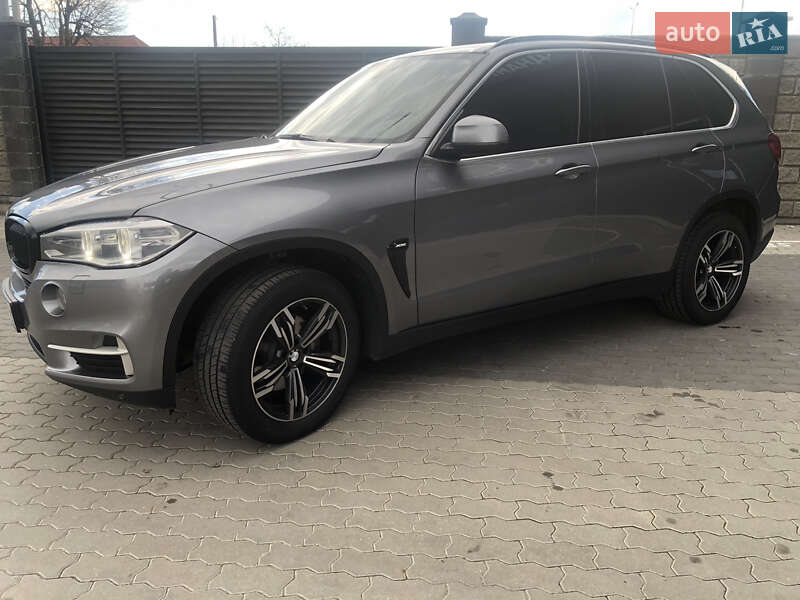 Позашляховик / Кросовер BMW X5 2017 в Ужгороді фото 9 Позашляховик / Кросовер BMW X5 2017 в Ужгороді