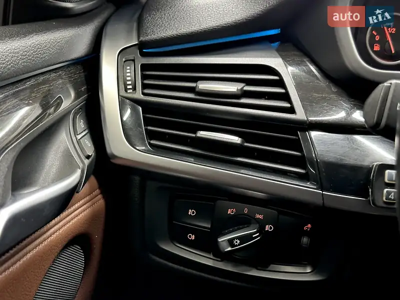 Внедорожник / Кроссовер BMW X5 2013 в 