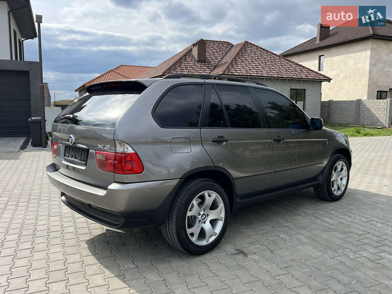 Позашляховик / Кросовер BMW X5 2005 в 