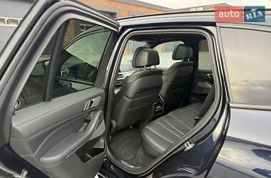 Позашляховик / Кросовер BMW X5 2019 в 