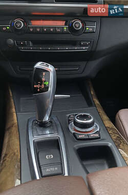 Внедорожник / Кроссовер BMW X5 2011 в 