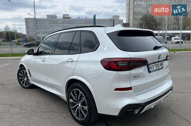 Внедорожник / Кроссовер BMW X5 2022 в 