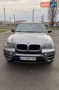 Позашляховик / Кросовер BMW X5 2010 в 
