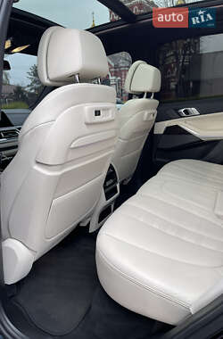 Внедорожник / Кроссовер BMW X5 2020 в 