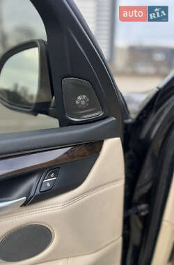 Внедорожник / Кроссовер BMW X5 2015 в 