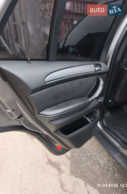 Внедорожник / Кроссовер BMW X5 2004 в 