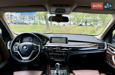 Внедорожник / Кроссовер BMW X5 2015 в 