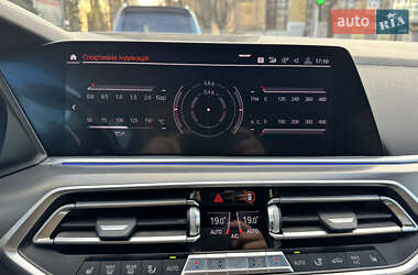 Позашляховик / Кросовер BMW X5 2018 в 