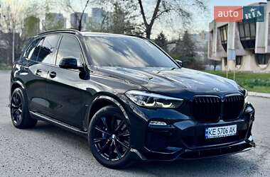 Позашляховик / Кросовер BMW X5 2018 в 