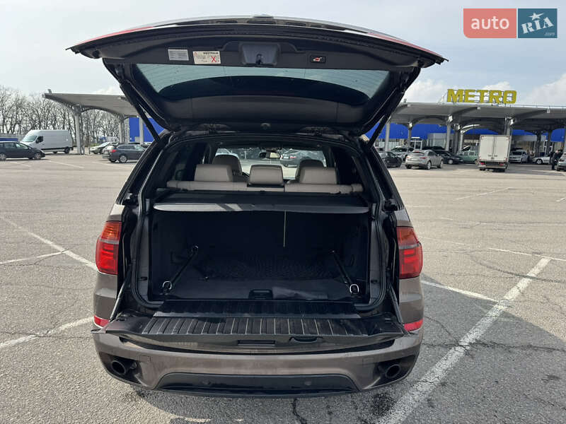 Внедорожник / Кроссовер BMW X5 2010 в Новомосковске