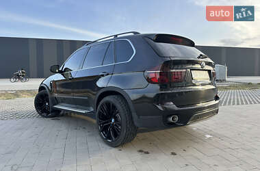 Позашляховик / Кросовер BMW X5 2013 в 