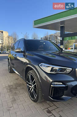 Внедорожник / Кроссовер BMW X5 2018 в 