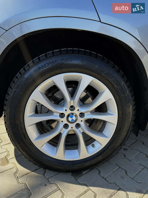 Позашляховик / Кросовер BMW X5 2013 в Івано-Франківську