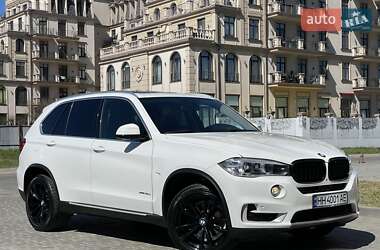Позашляховик / Кросовер BMW X5 2016 в 