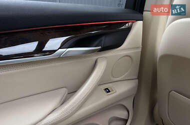 Позашляховик / Кросовер BMW X5 2014 в 
