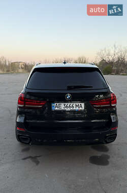 Позашляховик / Кросовер BMW X5 2014 в 