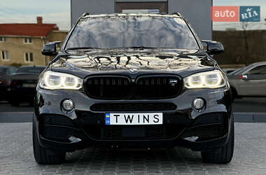 Позашляховик / Кросовер BMW X5 2013 в 
