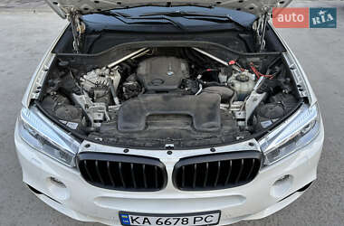 Внедорожник / Кроссовер BMW X5 2016 в 