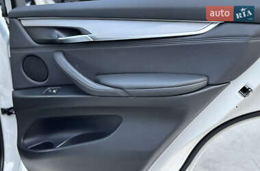 Внедорожник / Кроссовер BMW X5 2016 в 