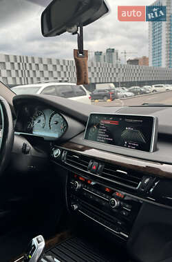 Внедорожник / Кроссовер BMW X5 2015 в 