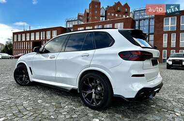Внедорожник / Кроссовер BMW X5 2019 в 