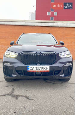 Позашляховик / Кросовер BMW X5 2021 в 