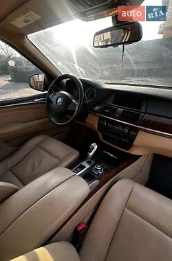 Позашляховик / Кросовер BMW X5 2011 в Івано-Франківську