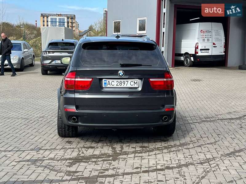 Внедорожник / Кроссовер BMW X5 2010 в Ковеле