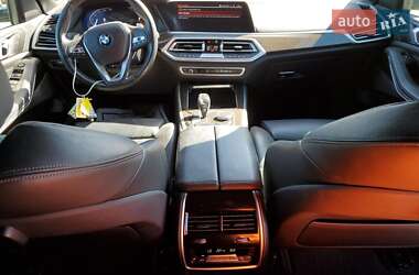 Позашляховик / Кросовер BMW X5 2018 в 