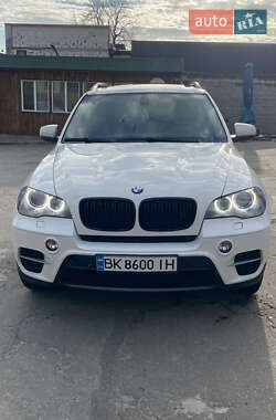 Внедорожник / Кроссовер BMW X5 2012 в 