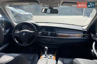 Позашляховик / Кросовер BMW X5 2011 в 