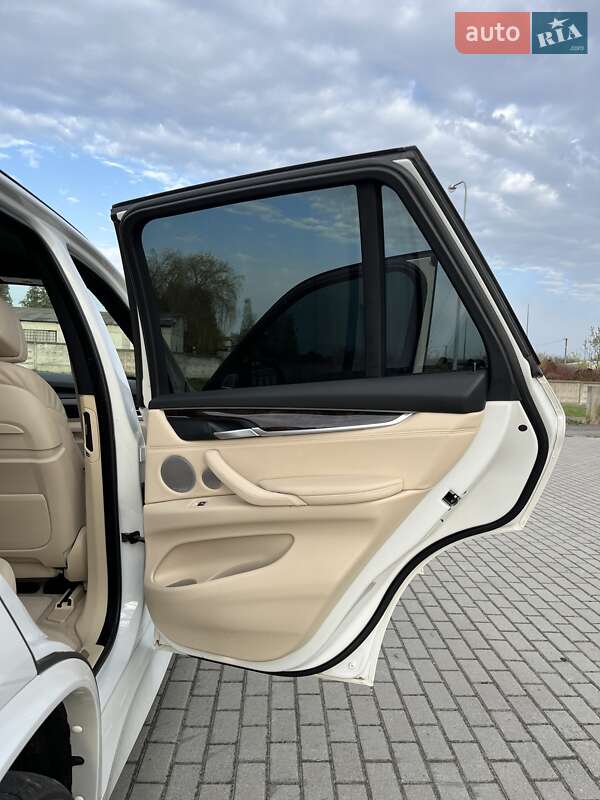 Внедорожник / Кроссовер BMW X5 2015 в Львове