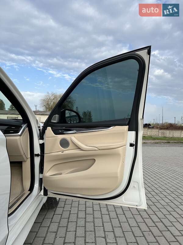 Внедорожник / Кроссовер BMW X5 2015 в Львове