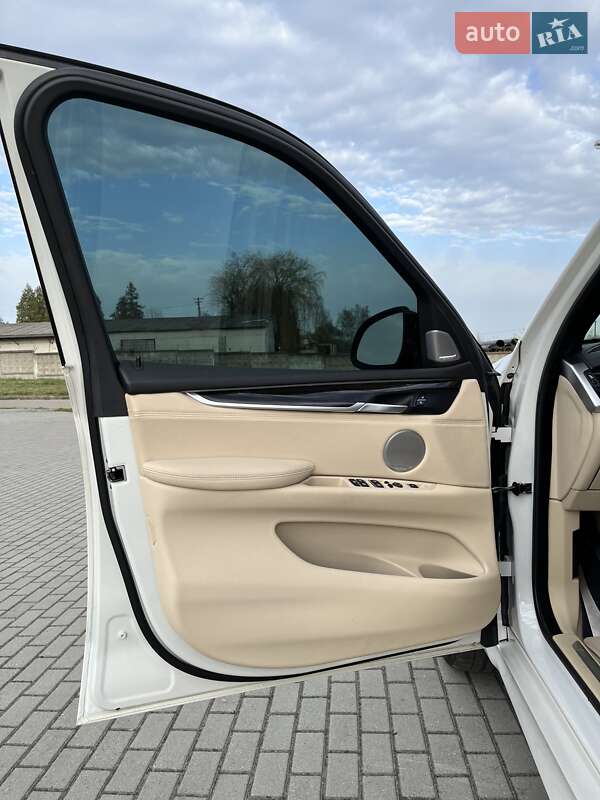 Внедорожник / Кроссовер BMW X5 2015 в Львове