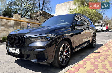 Позашляховик / Кросовер BMW X5 2022 в 