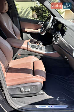 Позашляховик / Кросовер BMW X5 2022 в 