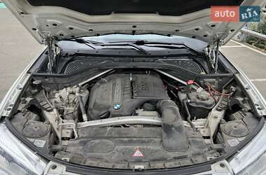 Внедорожник / Кроссовер BMW X5 2015 в 