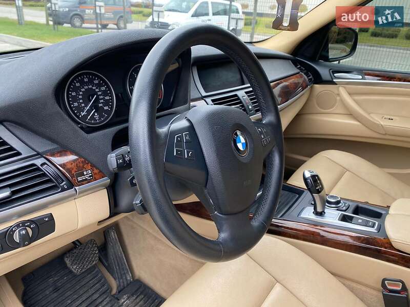 Позашляховик / Кросовер BMW X5 2013 в Бродах