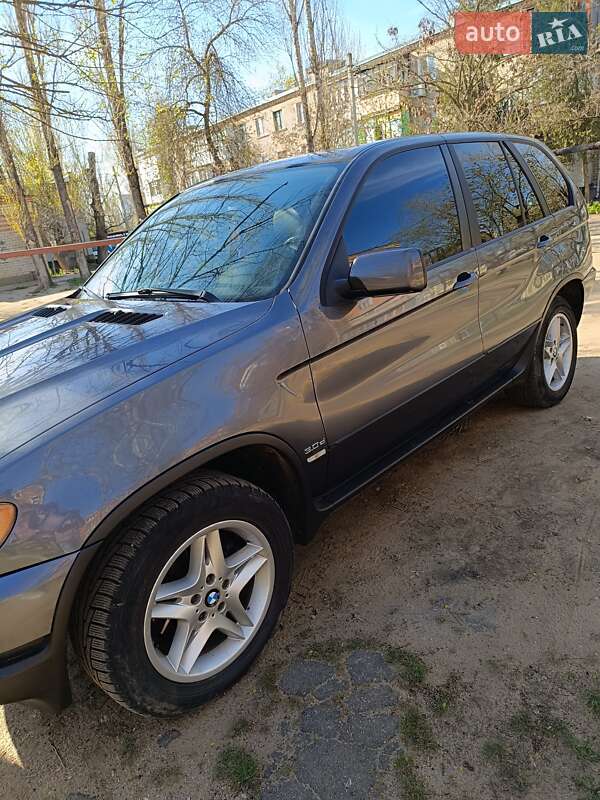 Внедорожник / Кроссовер BMW X5 2003 в Николаеве