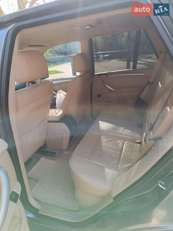 Внедорожник / Кроссовер BMW X5 2003 в Николаеве