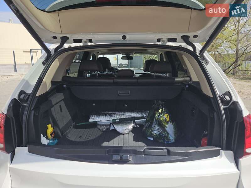 Позашляховик / Кросовер BMW X5 2015 в Києві