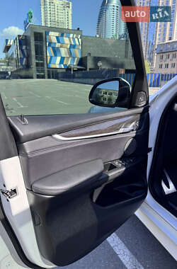 Позашляховик / Кросовер BMW X5 2014 в 